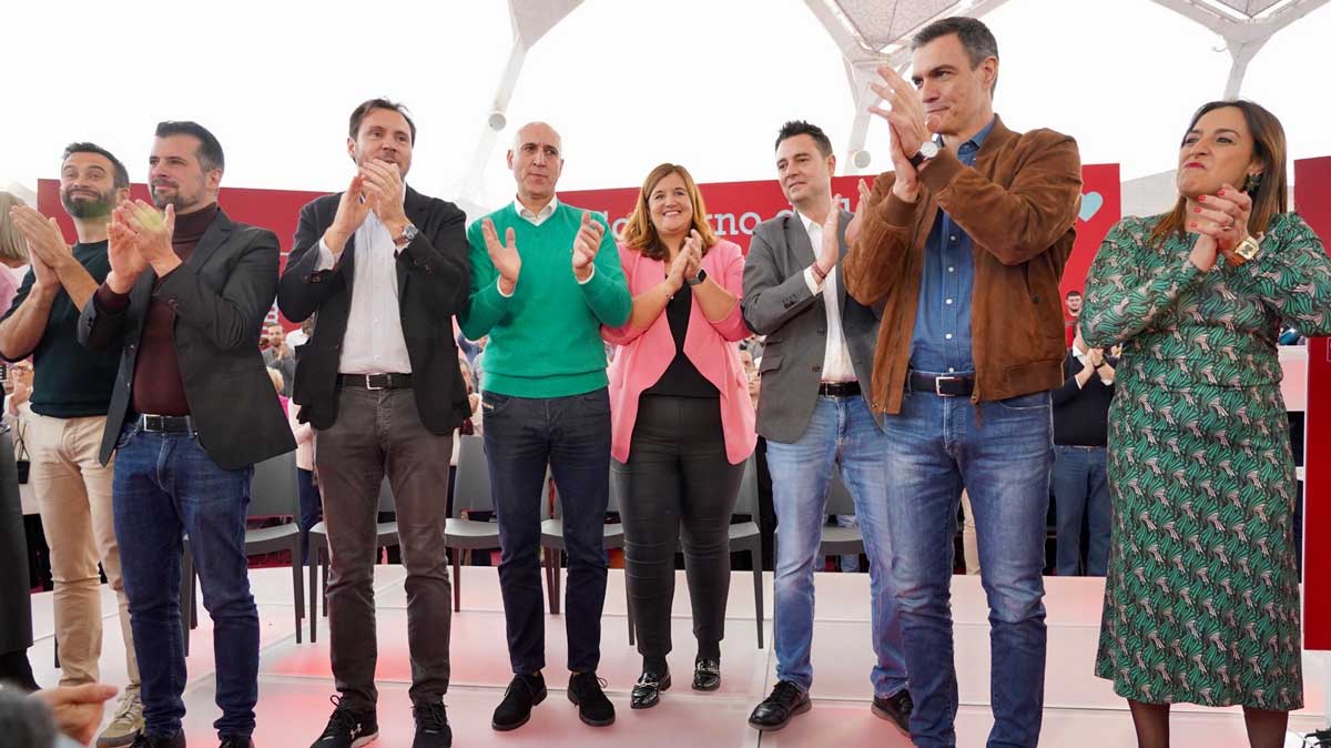 Pedro Sánchez ha iniciado la precamapaña electoral en Valladolid. | LETICIA PÉREZ / ICAL