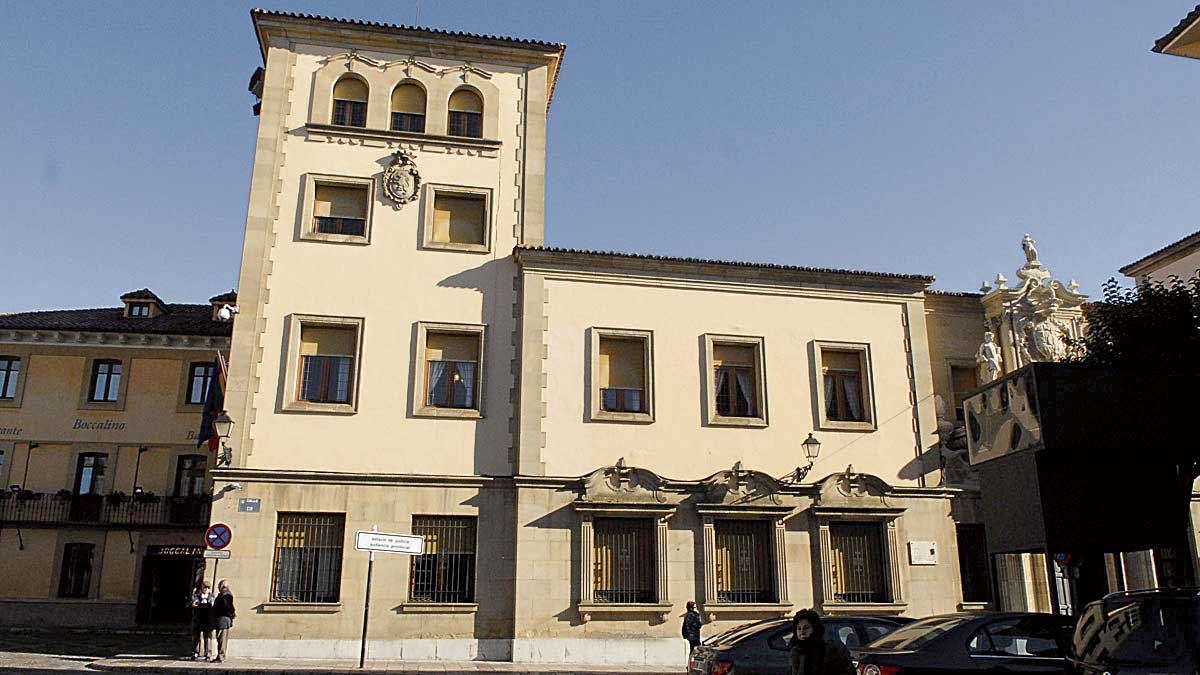 La Audiencia Provincial de León acogerá el juicio este martes, 24 de enero. | MAURICIO PEÑA