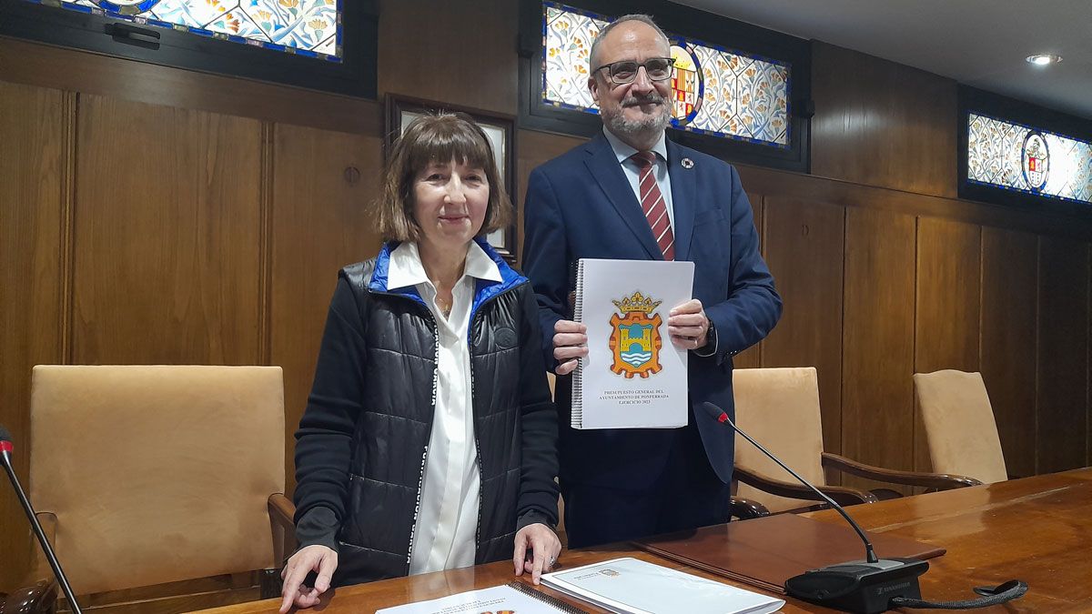Presentación de los presupuestos en el Ayuntamiento de Ponferrada. | MAR IGLESIAS Presentación de los presupuestos en el Ayuntamiento de Ponferrada. | MAR IGLESIAS