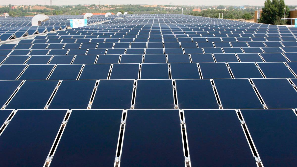 Las dos plantas solares superan la solicitud de impacto ambiental.