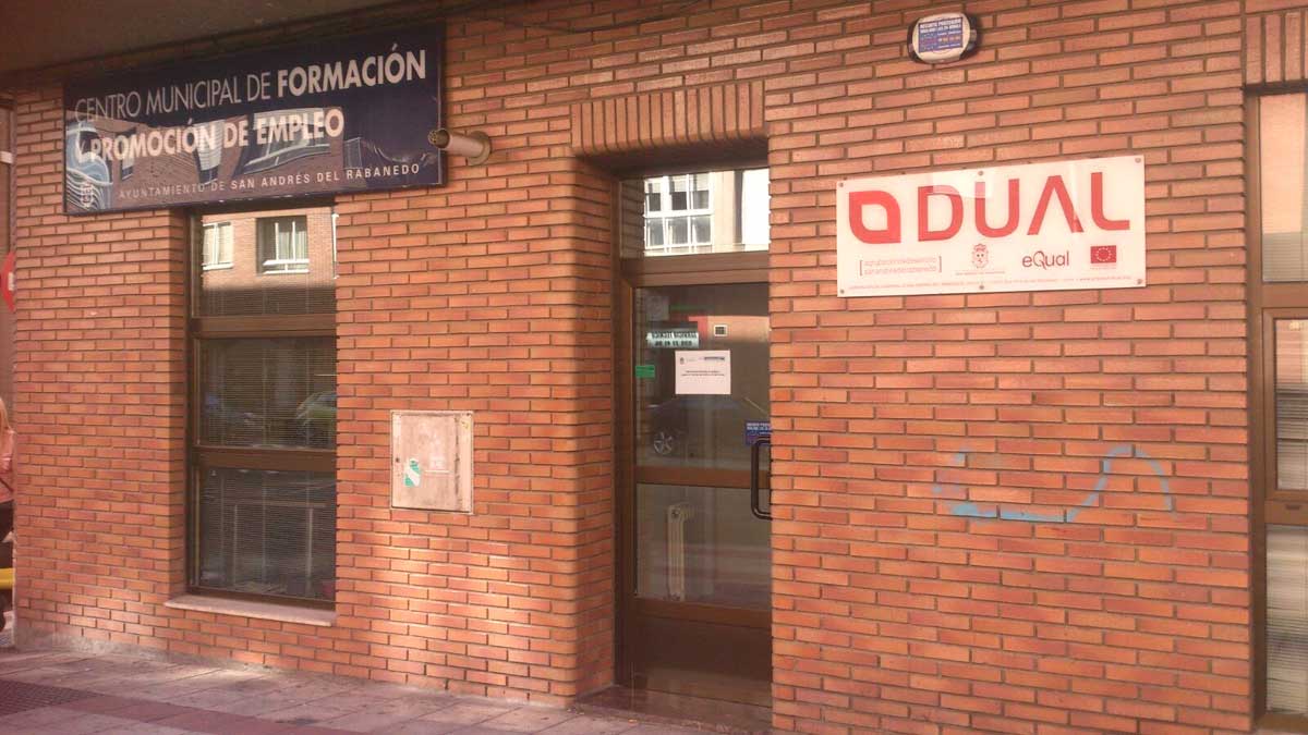 Fachada del Centro Municipal de Formación y Promoción de Empleo. | L.N.C.