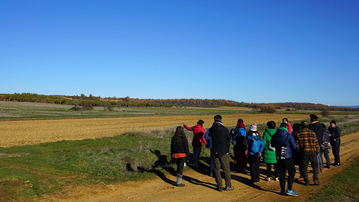 El grupo de Concomitentes España encargado de ‘Narrativas Solares’ que pretende una transición ecológica sostenible para León. | L.N.C. El grupo de Concomitentes España encargado de ‘Narrativas Solares’ que pretende una transición ecológica sostenible para León. | L.N.C.