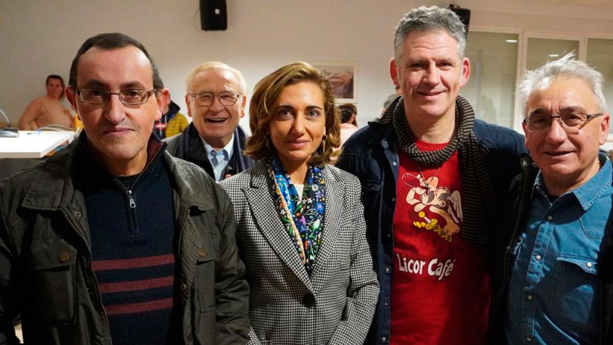 Un instante del acto para la presentación del libro. | L.N.C. Un instante del acto para la presentación del libro. | L.N.C.