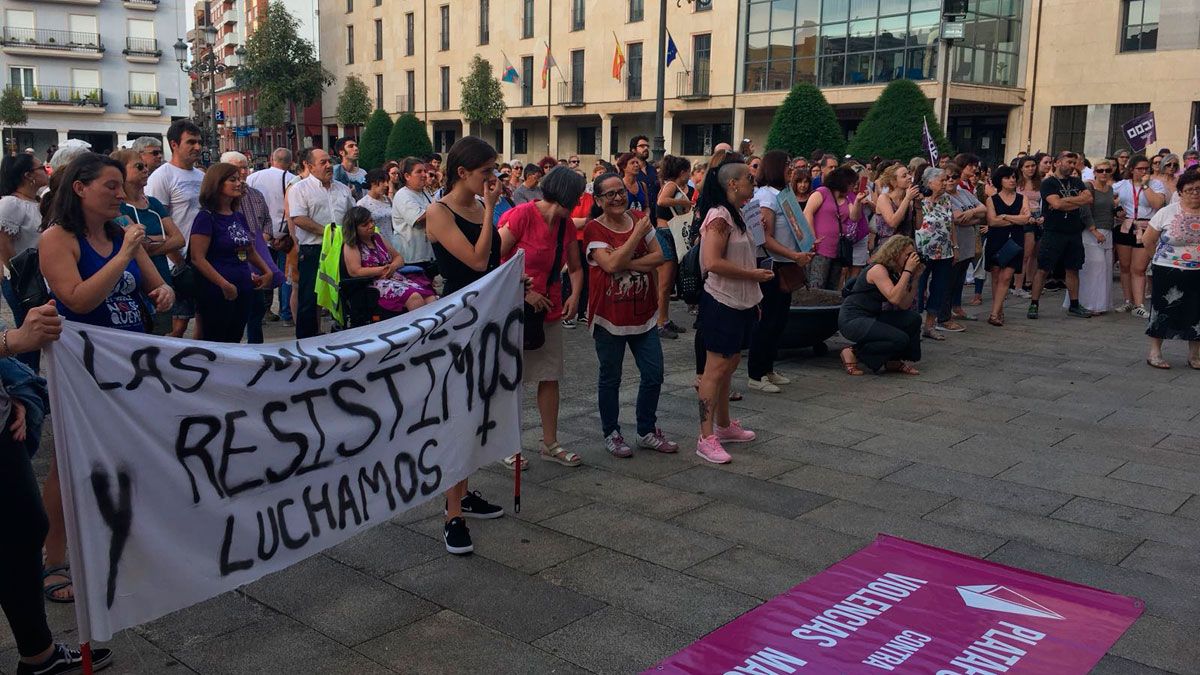 Uno de los actos reivindicativos feministas en Ponferrada.