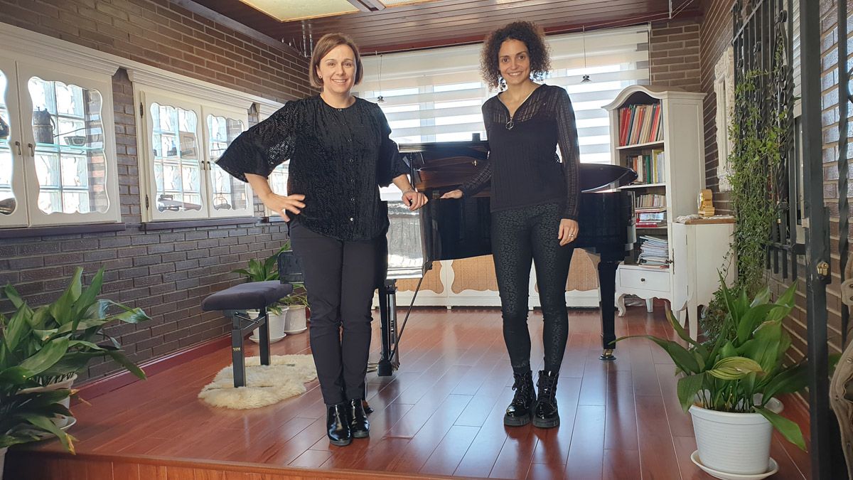 La pianista Raquel Sutil y la soprano Judit Martínez ofrecen este viernes un recital de zarzuela en el Teatro El Albéitar de la ULE.