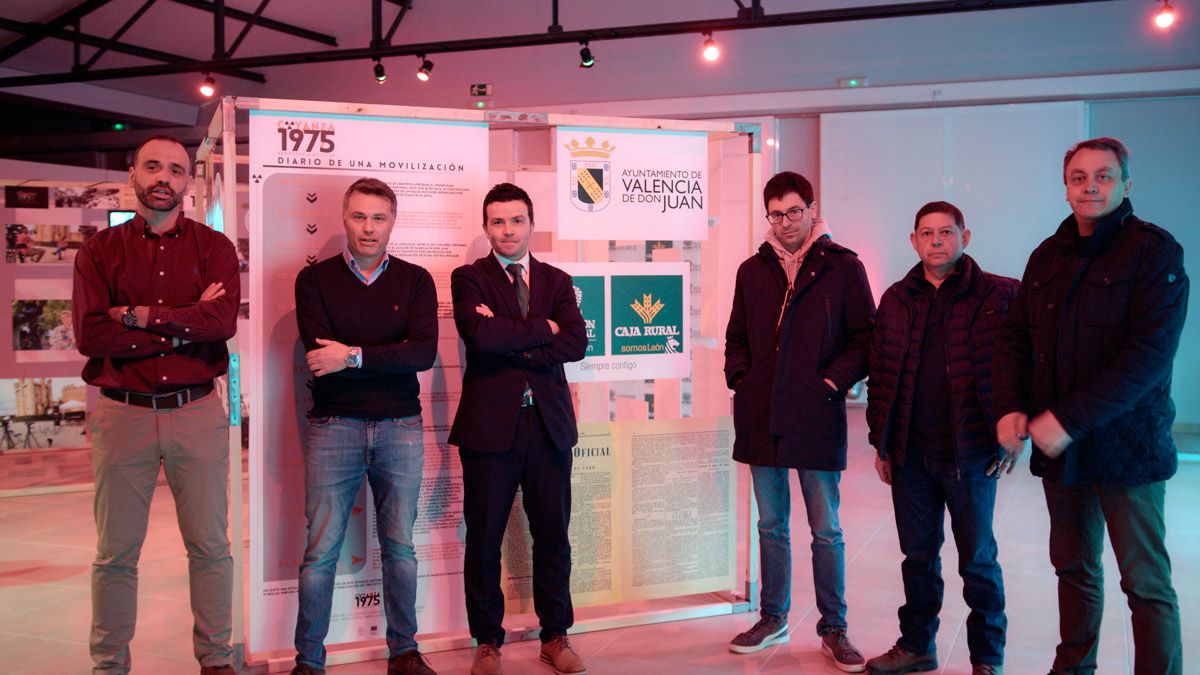Inauguración de la muestra 'Coyanza 1975. Democracia nuclear' en ExpoCoyanza. | L.N.C. Inauguración de la muestra 'Coyanza 1975. Democracia nuclear' en ExpoCoyanza. | L.N.C.