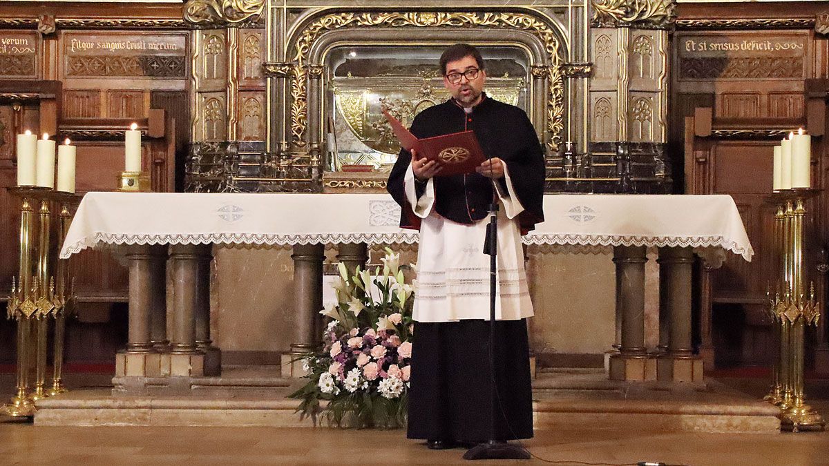 Toma de posesión del nuevo abad de San Isidoro. | Ical