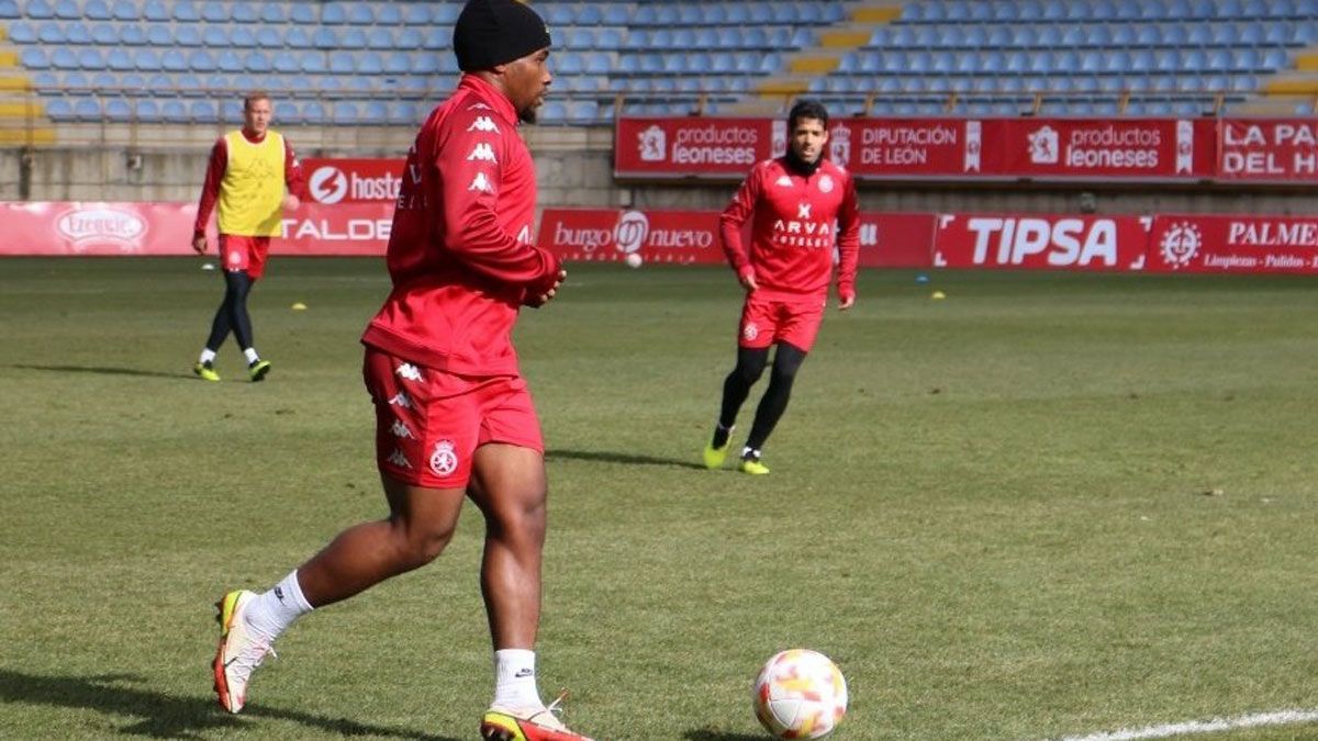 Kawaya, durante un entrenamiento en el Área. | CYD