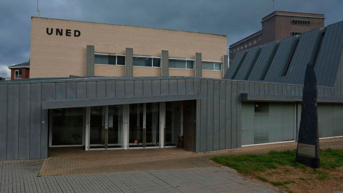 Sede de la UNED en Ponferrada.