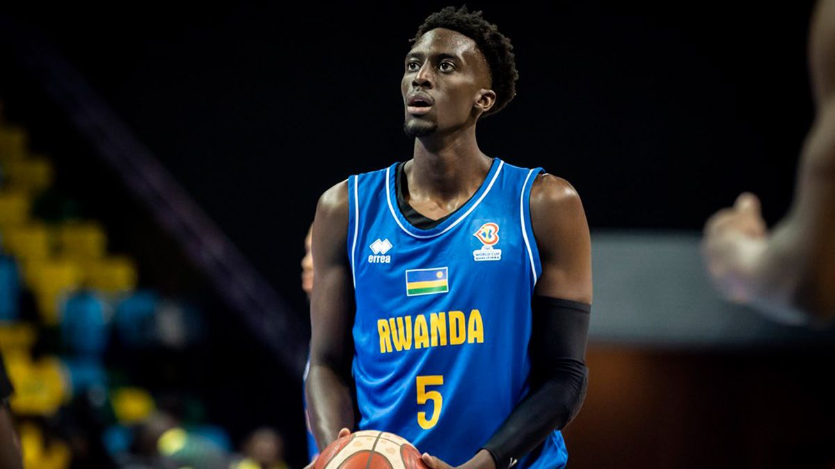 Bigirumwani, durante un partido de clasificación para el Mundial con la selección de Ruanda. | FIBA