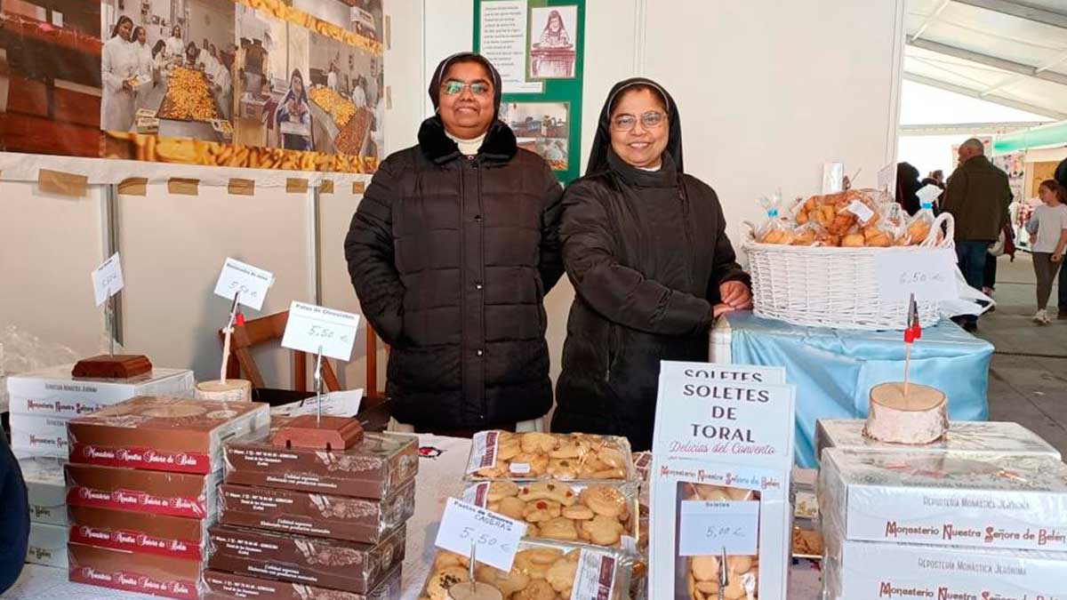 Las monjas Jerónimas montaron su puesto en Valencia de Don Juan. | L.N.C.