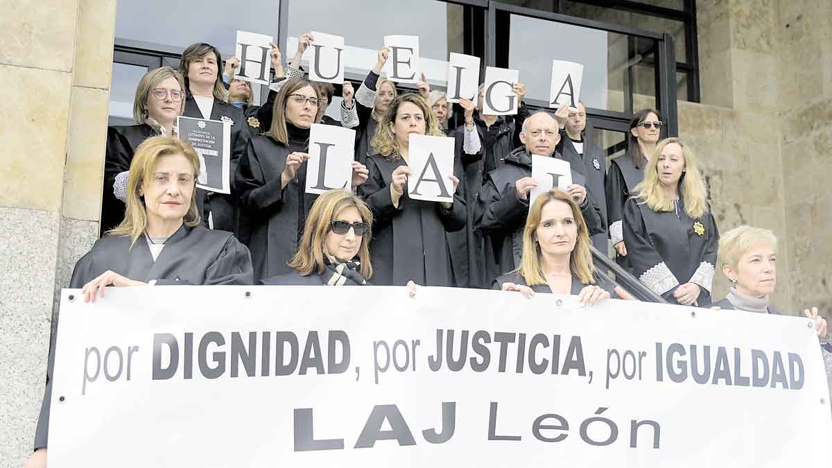 Concentración de los letrados de la administración de justicia. | JESÚS F. SALVADORES