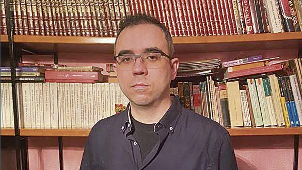 El ingeniero informático y escritor Manuel Martínez.