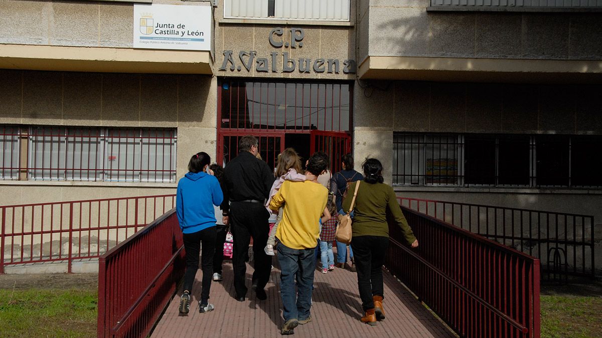 La bajada de alumnos coincide con el curso en que el programa dejó de ser gratuito. | MAURICIO PEÑA