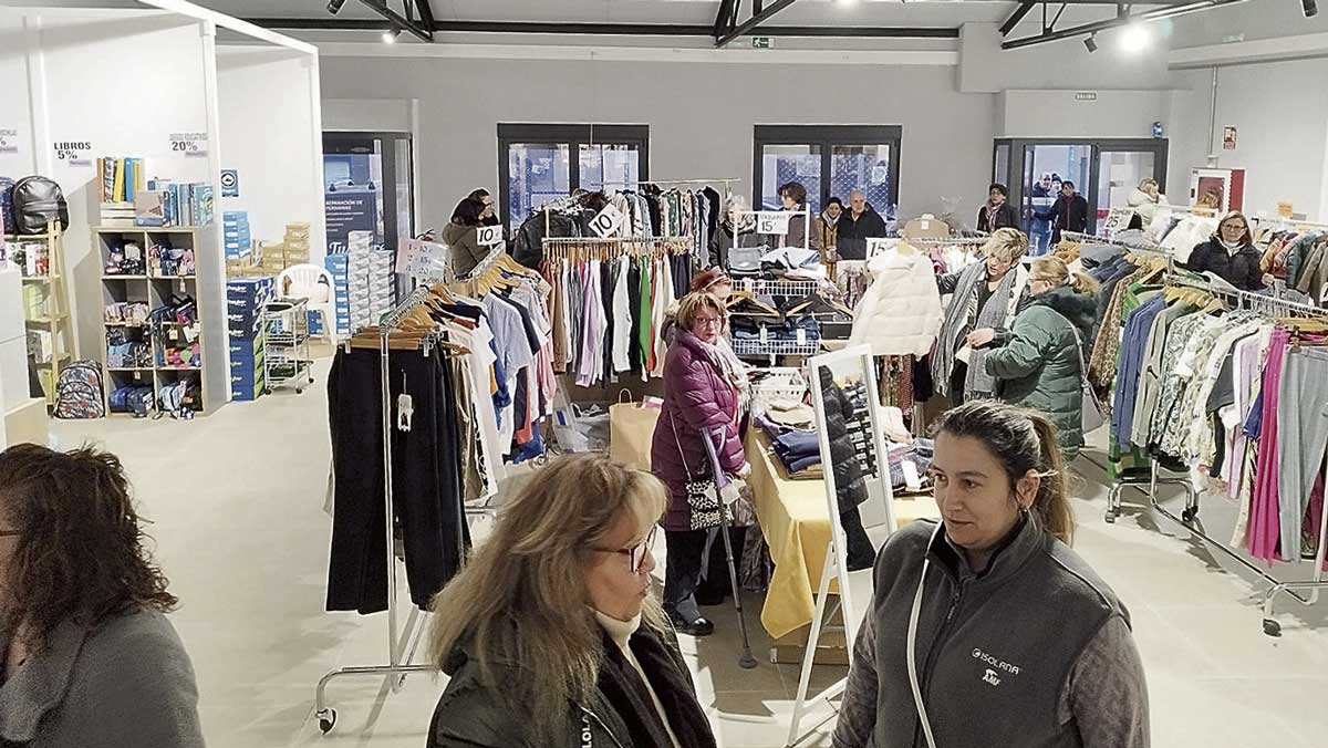 La Feria del Stock atrajo este sábado a mucho público. | L.N.C.