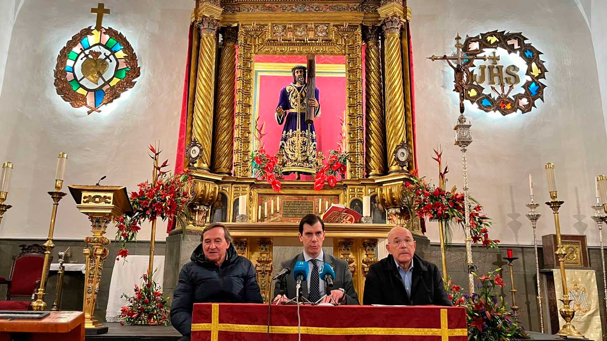 El abad del Dulce Nombre, Juan Muñiz, en la presentación de 'El Encuentro' en Santa Nonia | Saúl Arén