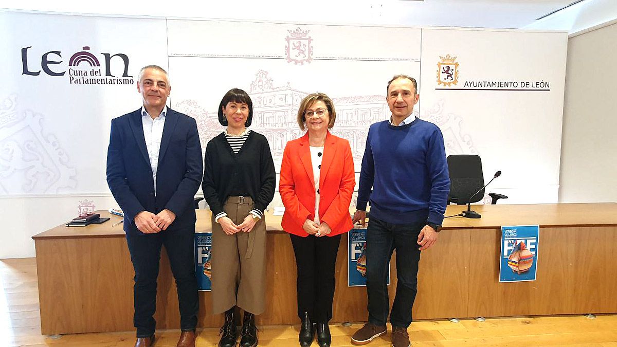 Isidoro Martínez, Magali Labarta, Evelia Fernández y César Ordóñez en la presentación de FEE.