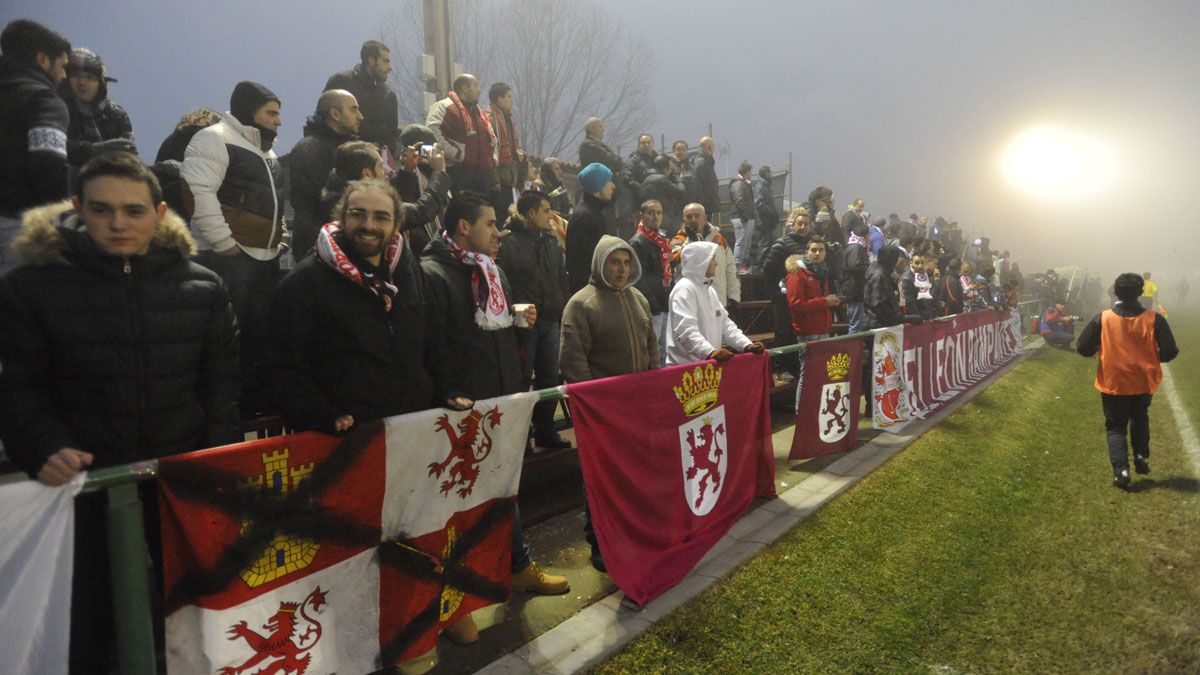 La afición de la Cultural está volverá a desplazarse a La Eragudina. | DANIEL MARTÍN