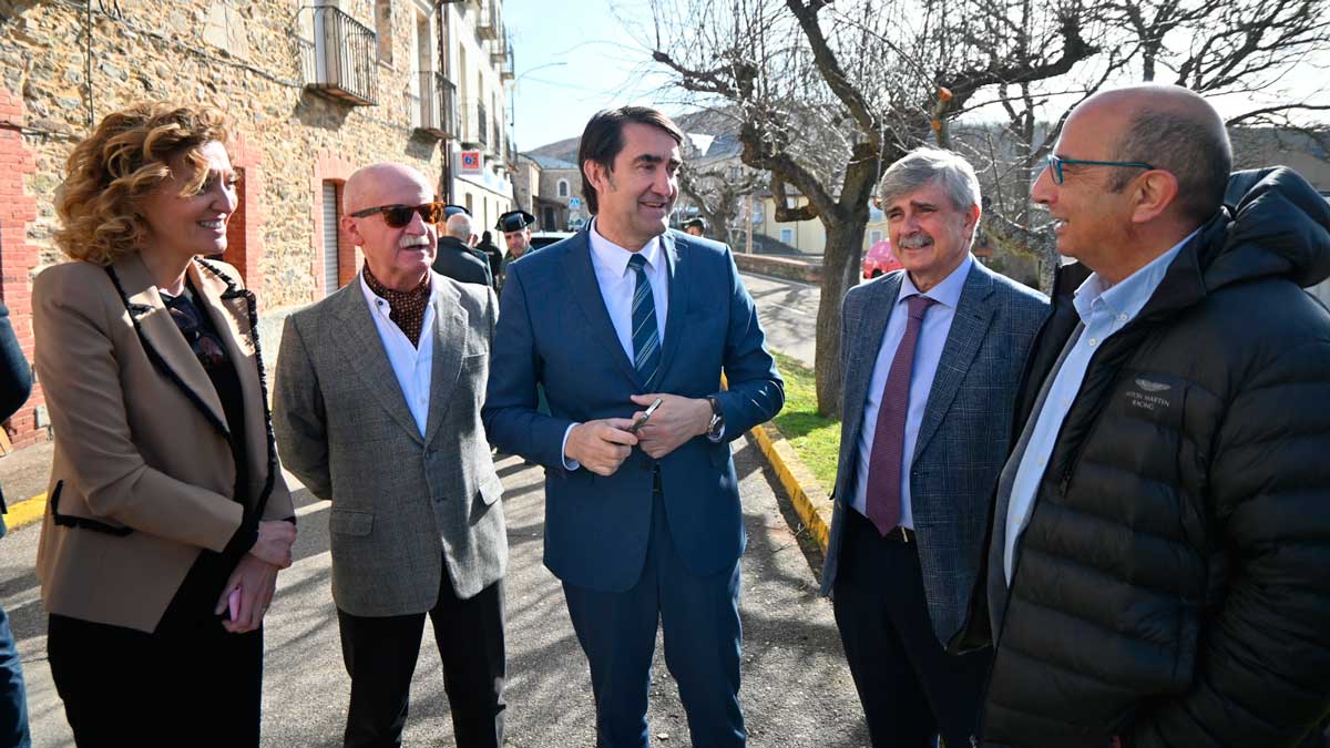 Juan Carlos Suárez-Quiñones ha participado en la jornada 'Actuaciones para la dinamización demográfica en Castilla y León' celebrada en Riello. | L.N.C.