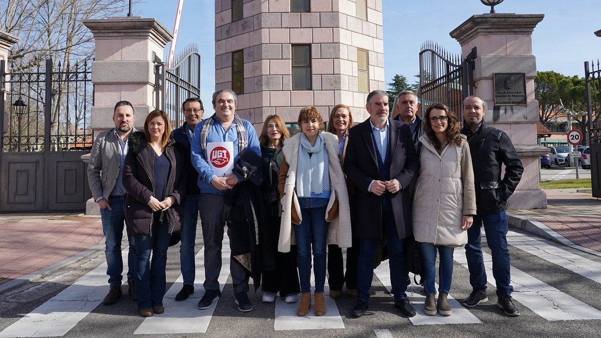 Representantes de los sindicatos, en la sede de la Presidencia de la Junta, antes de iniciar la negociación. | Ical