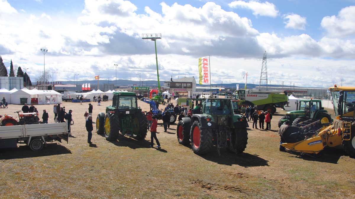 Fotografía de archivo de la feria de la maquinaria agrícola. | L.N.C.