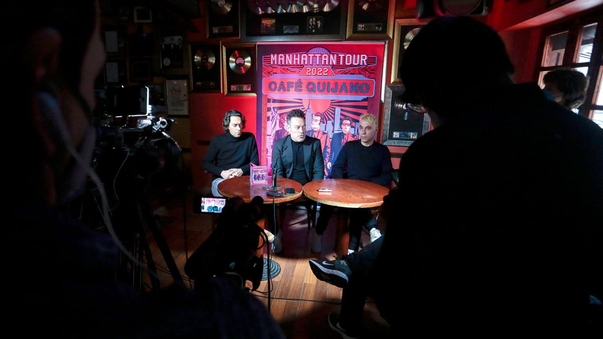 Imagen de la presentación del disco ‘Manhattan’ celebrada en el pub La Lola en febrero de 2022. | ICAL