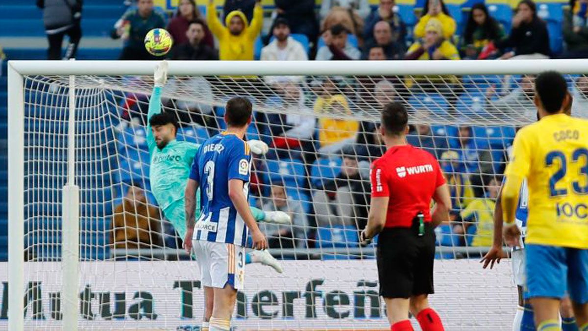 Amir, que vuela para hacer una parada con la Deportiva, regresará al Toralín. | LALIGA