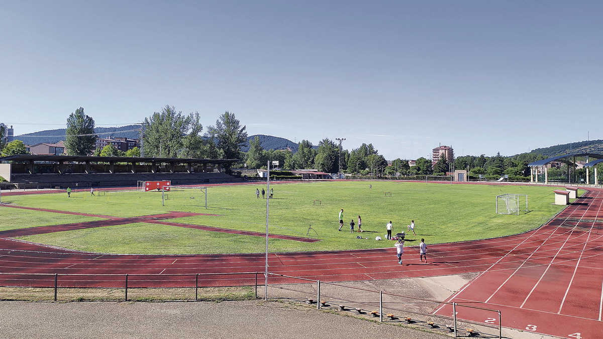 Se mejorarán espacios como el campo de fútbol o la pista de atletismo. | L.N.C.