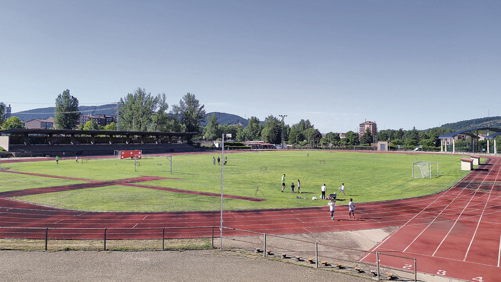 Se mejorarán espacios como el campo de fútbol o la pista de atletismo. | L.N.C.