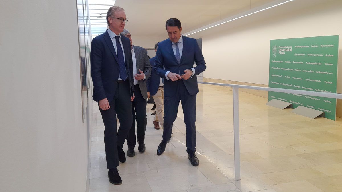 Suárez-Quiñones en su visita al Campus de Ponferrada para apoyar la titulación de Forestales. | MAR IGLESIAS