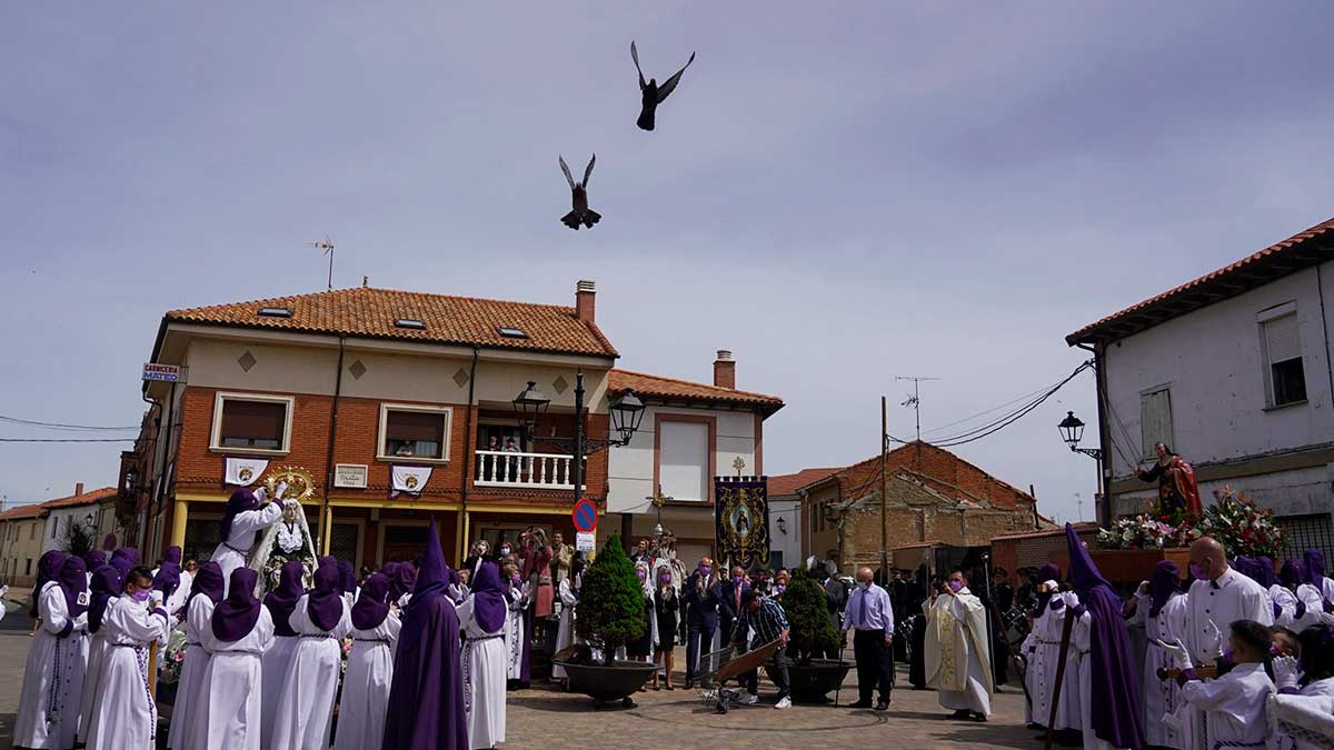 Procesión en Santa Marina |  L.N.C.