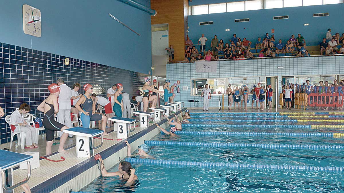 Piscinas cubiertas de La Palomera. | Mauricio Peña