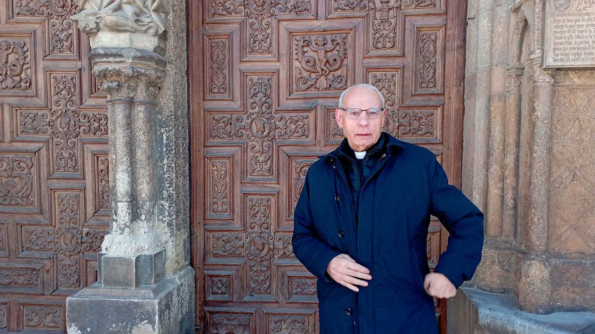 Máximo Gómez Rascón, autor de 'El trascoro de la catedral de León'. | L.N.C.