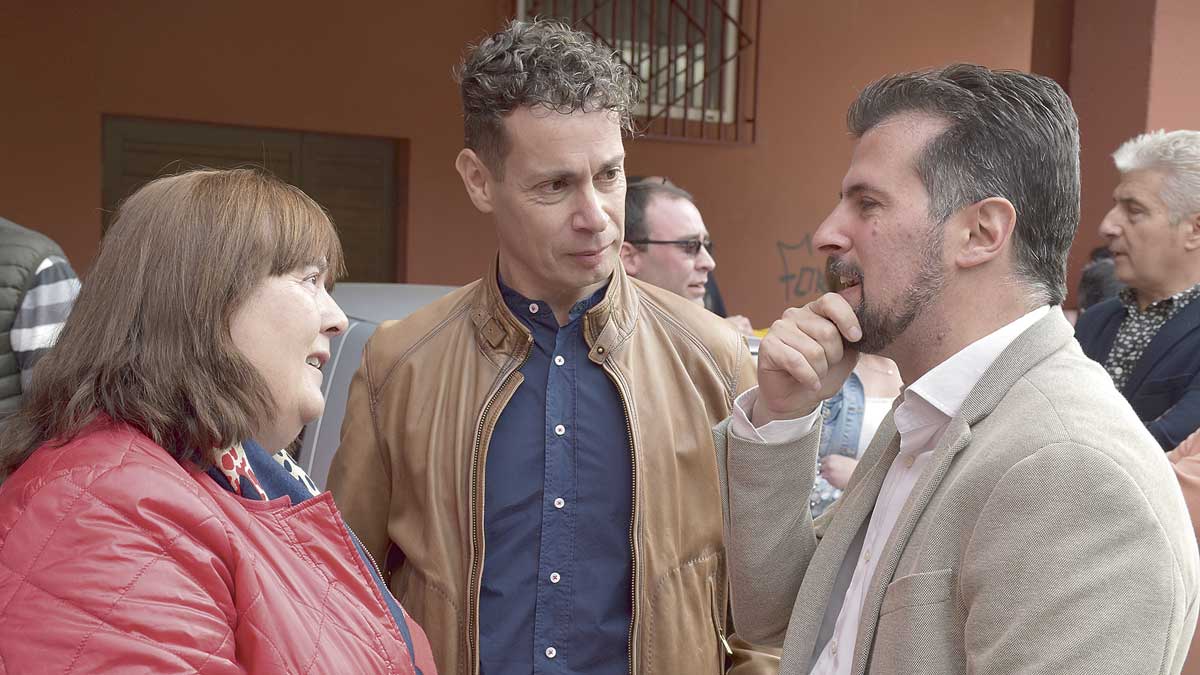 Ana Luisa Durán, Mario Rivas y Luis Tudanca, ayer en Villablino. | Ical