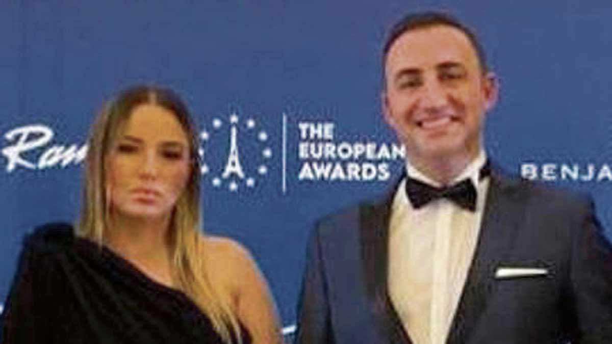 La vicepresidenta Kelly Galeano y Juan González Herrero en una reunión en París. | La Nueva España La vicepresidenta Kelly Galeano y Juan González Herrero en una reunión en París. | La Nueva España