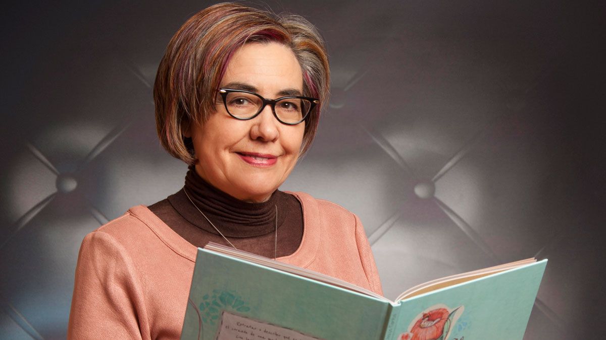 Asunción Carracedo, escritora, editora y autora de 'El abrigo de los sentidos'. | AMIGOS DE PAPEL