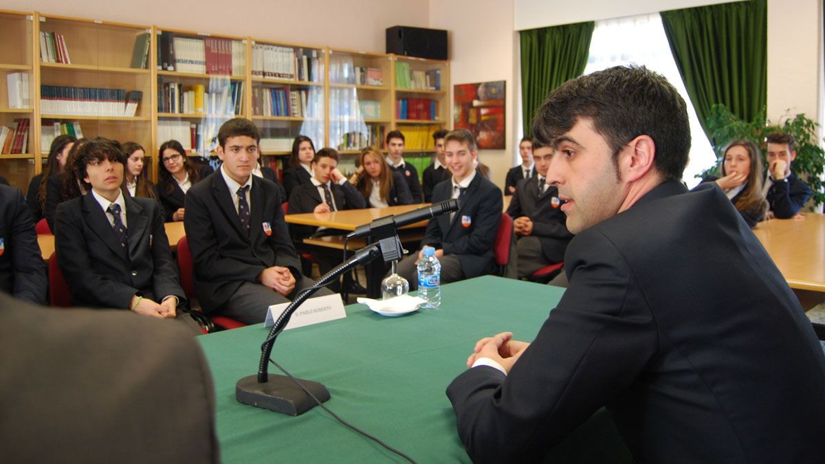 José Luis Orihuela durante su intervención en el Peñacorada.