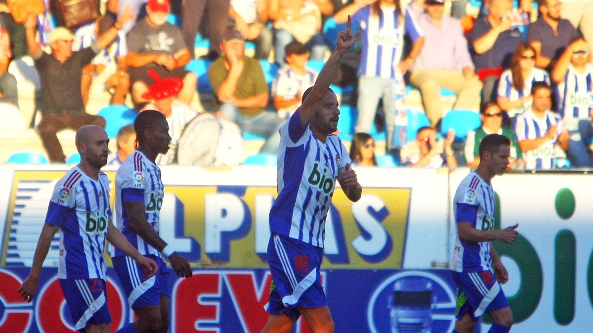 Yuri celebra un gol esta temporada en El Toralín. | CÉSAR SÁNCHEZ