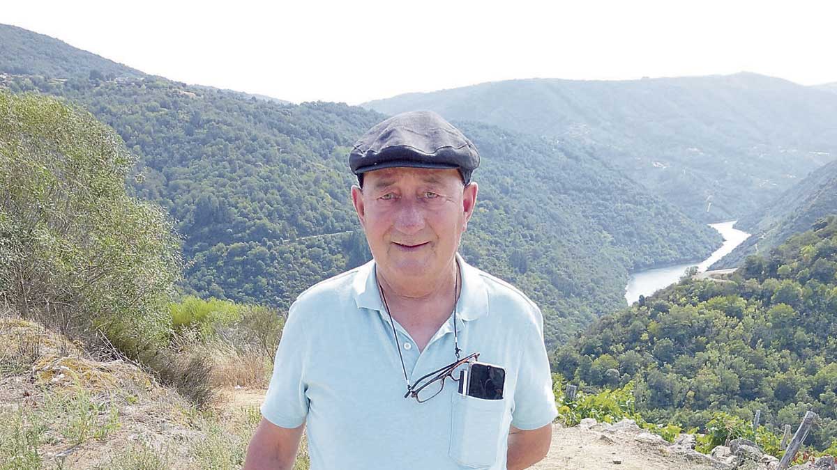 David Baños revive en ‘El olor del islán’ sus recuerdos de infancia en la cuenca minera de Matallana de Torío, en los años 50 y 60. | ED. CÍRCULO ROJO