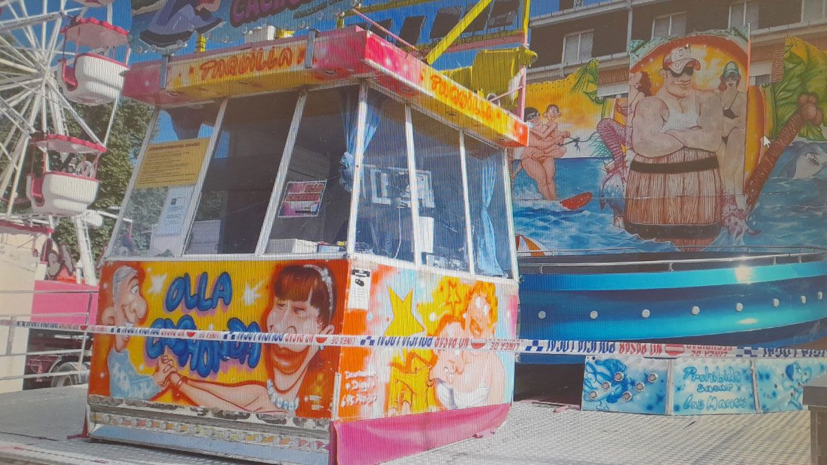 Atracción precintada en Cuatrovientos. Atracción precintada en Cuatrovientos.