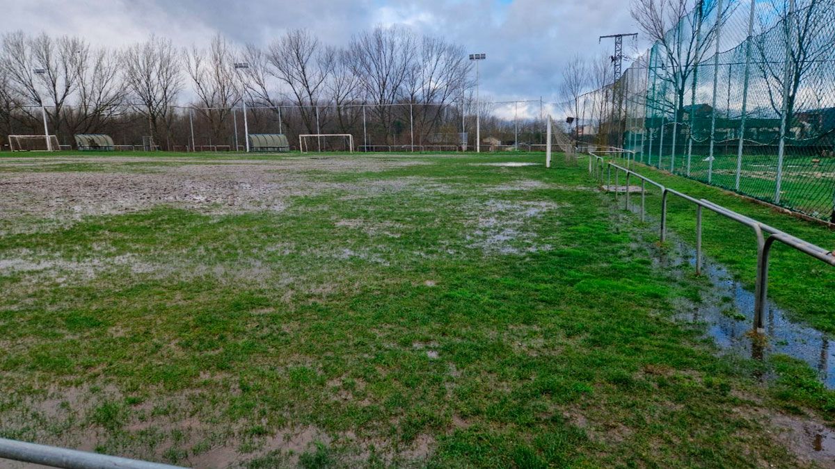 Estado en el que se encuentra el campo de fútbol.