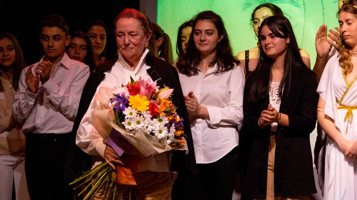 Amelia Valcárcel, homenajeada por el IES Juan del Enzina. | L.N.C. Amelia Valcárcel, homenajeada por el IES Juan del Enzina. | L.N.C.