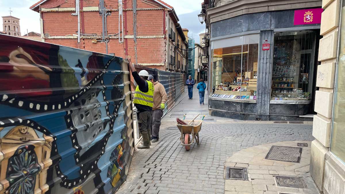 Obras en la calle La Rua en una imagen de archivo. | L.N.C.