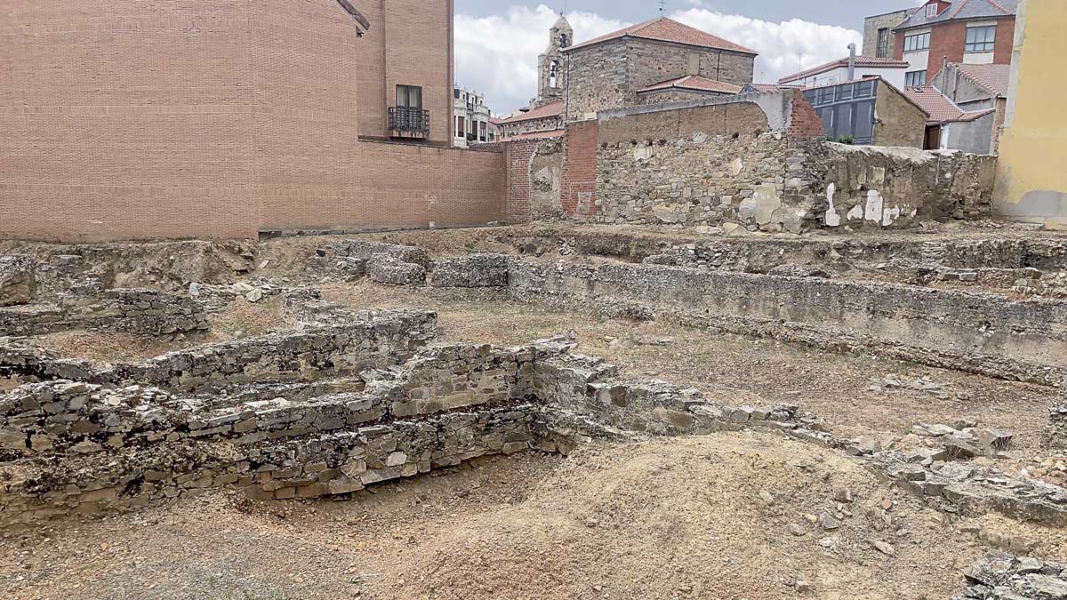 El foro romano de Astorga, situado frente a la biblioteca municipal. | P.F.