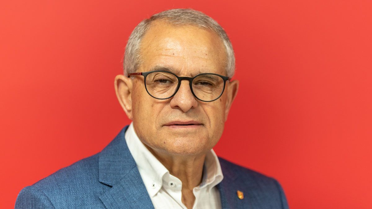 Manuel de la Fuente denuncia el veto para realizar un mitin. Manuel de la Fuente denuncia el veto para realizar un mitin.