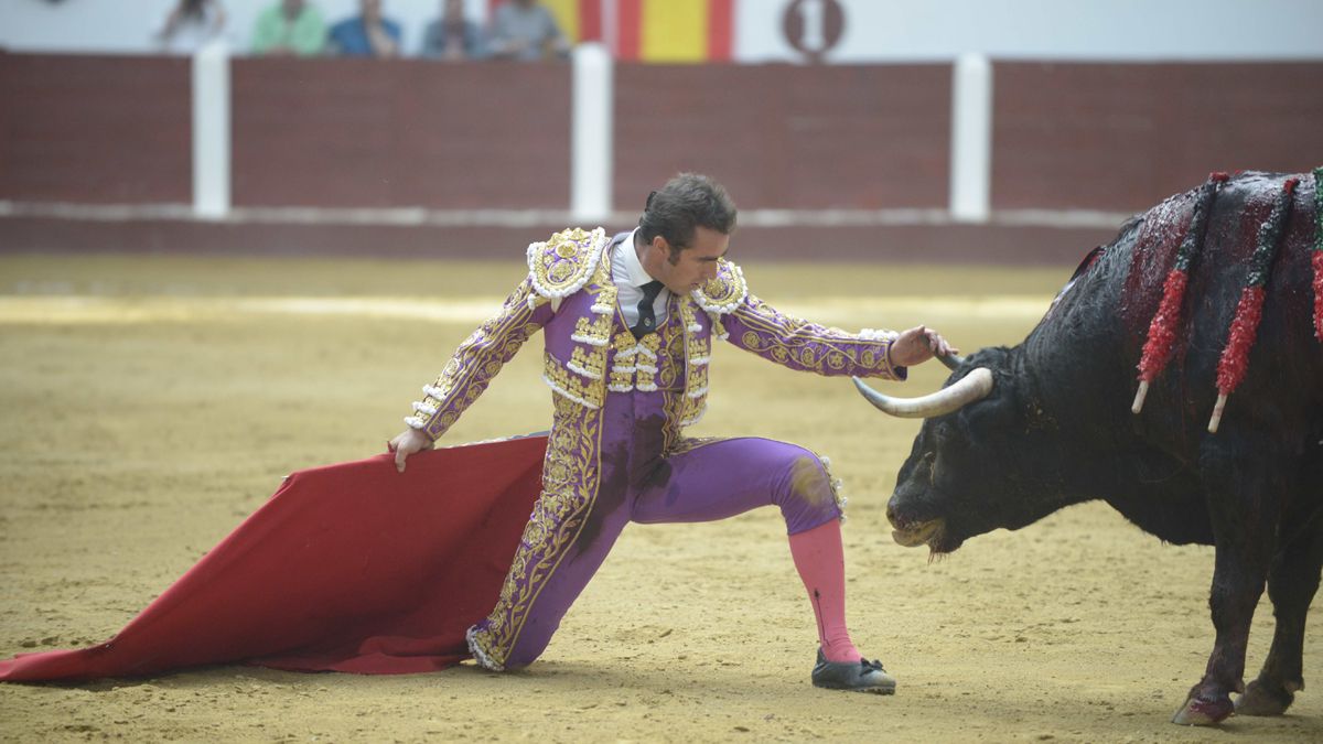 David Fandila, 'El Fandi', volverá a pisar este año el albero de la plaza de toros de León. | MAURICIO PEÑA