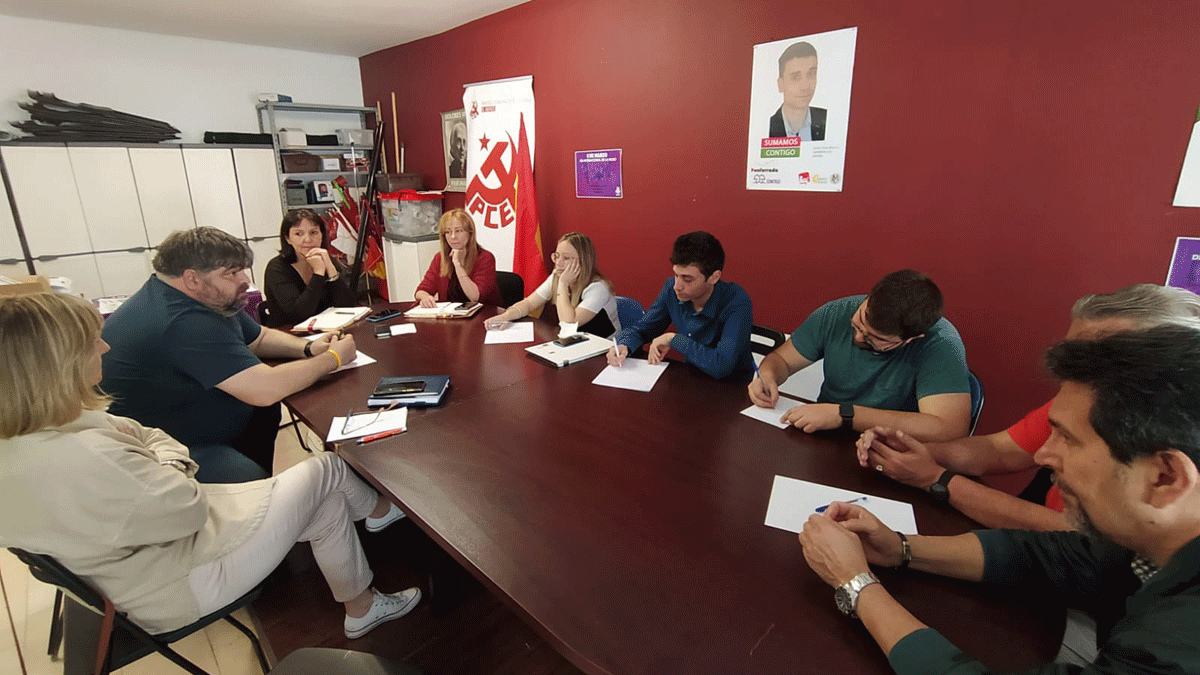 Imagen de la reunión. Imagen de la reunión.