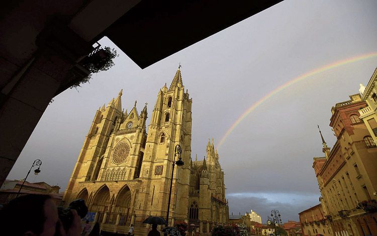 La ciudad de León en una imagen de archivo | MAURICIO PEÑA