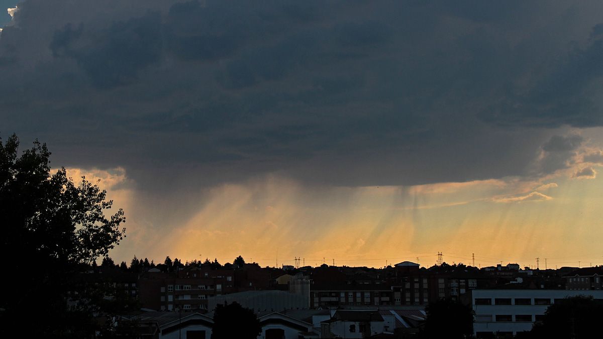 Imagen de archivo de una tormenta en Léon | L.N.C.