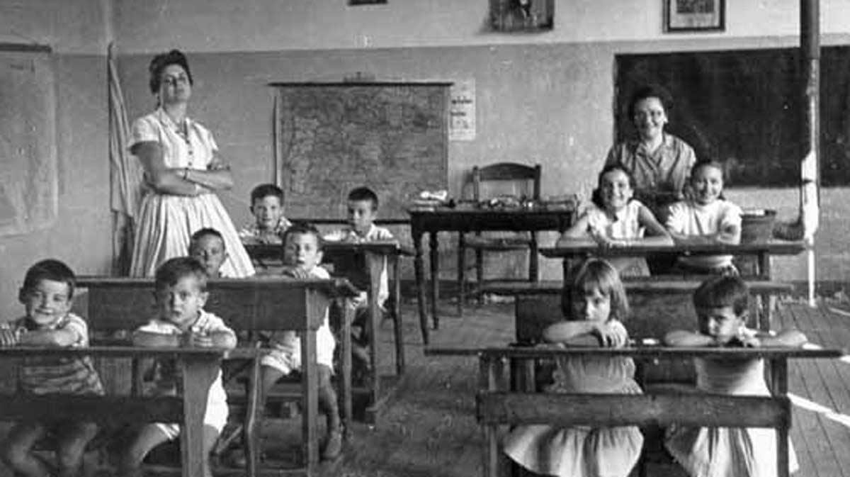 Imagen de maestras en una escuela rural. | ULE